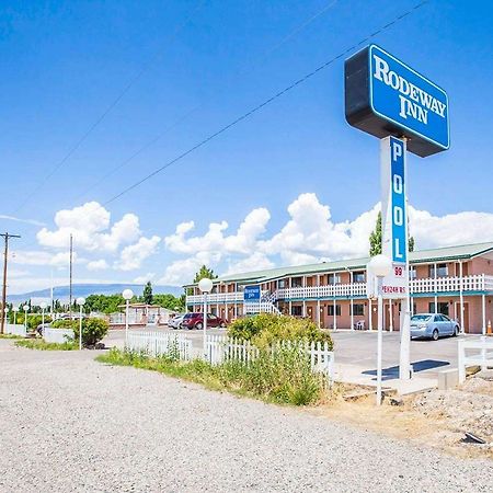 Rodeway Inn Delta Exterior photo