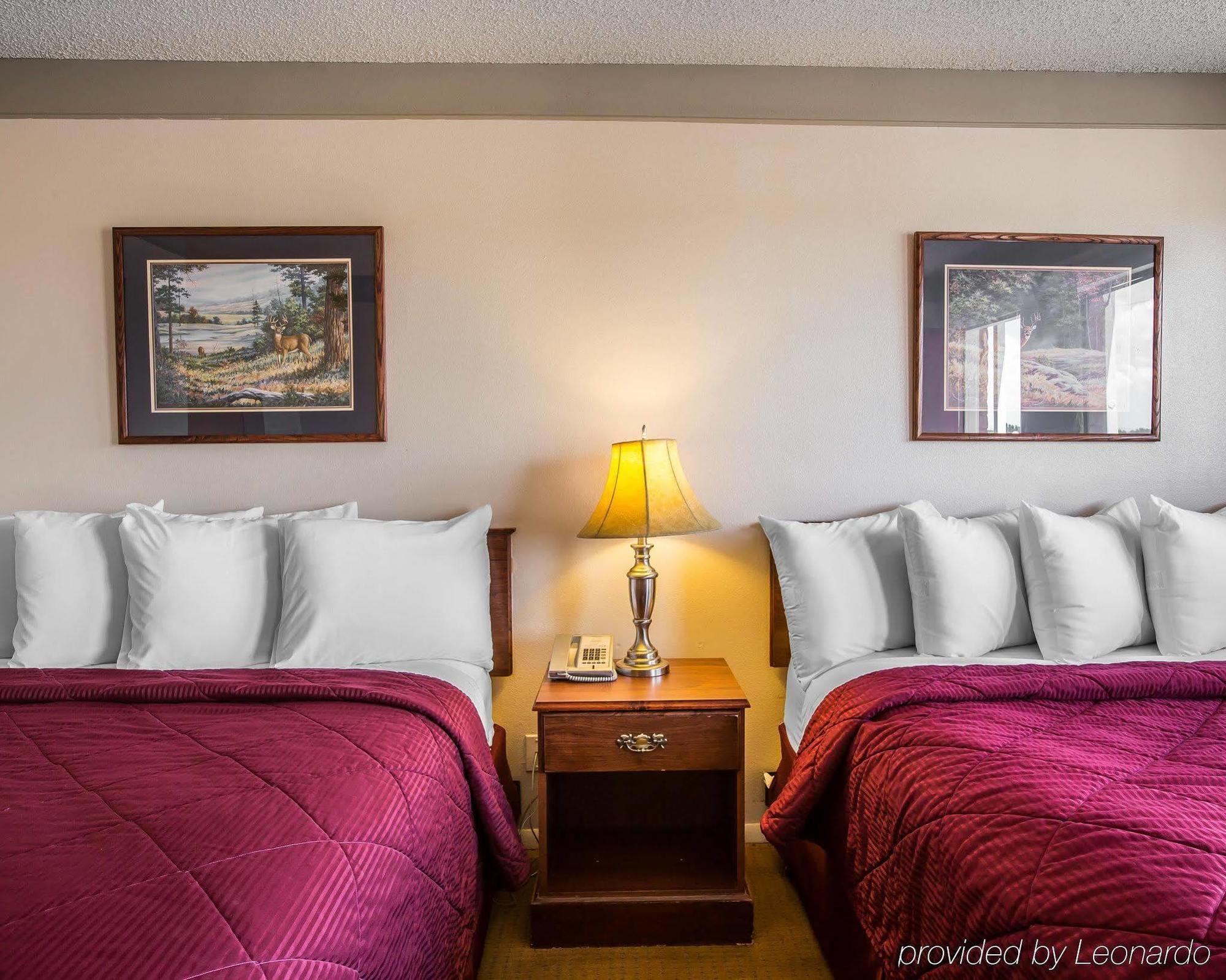 Rodeway Inn Delta Exterior photo